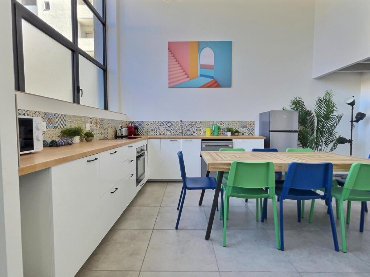 Pop - Apartment *