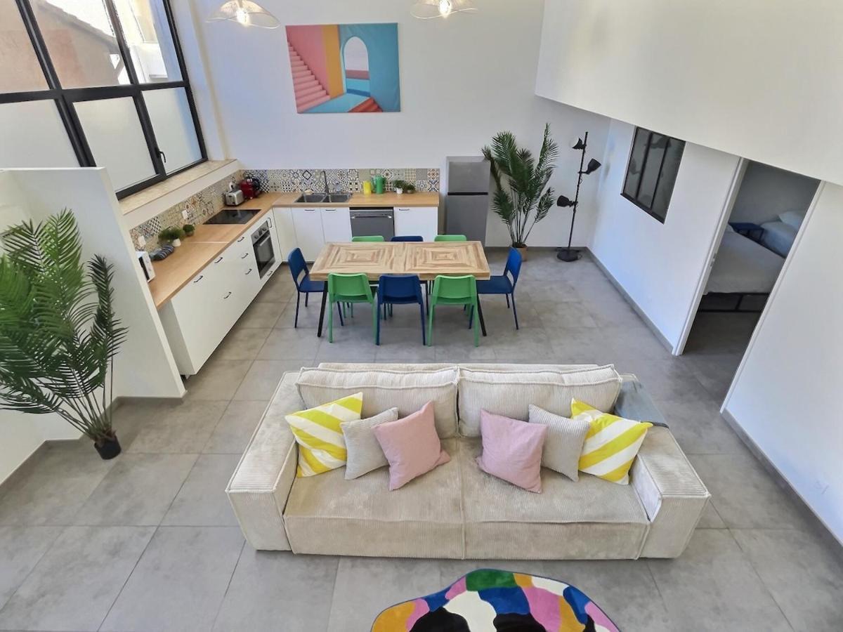 Pop - Apartment